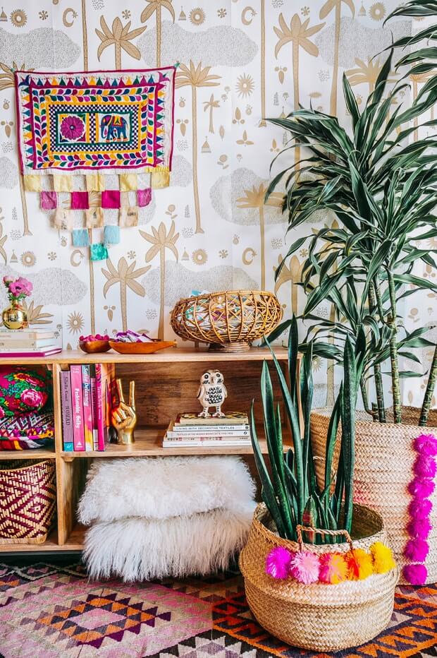 Simple Bright Bohemian Decor for Small Space