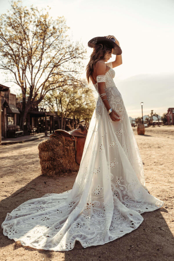 romantic bohemian wedding dresses