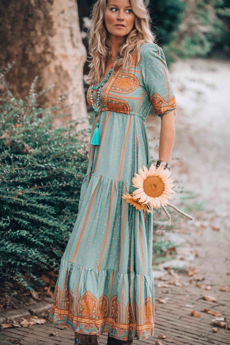 The ultimate bohemian autumn style dress you have been dreaming off