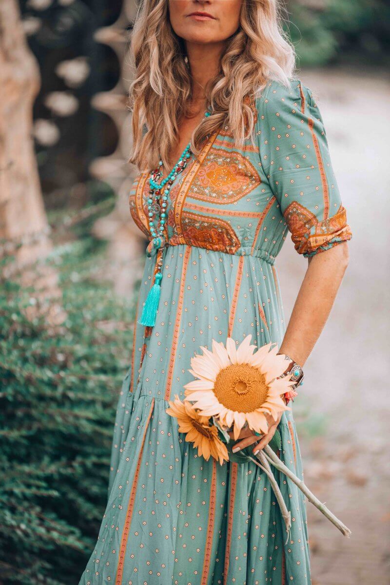 The ultimate bohemian autumn style dress you have been dreaming off