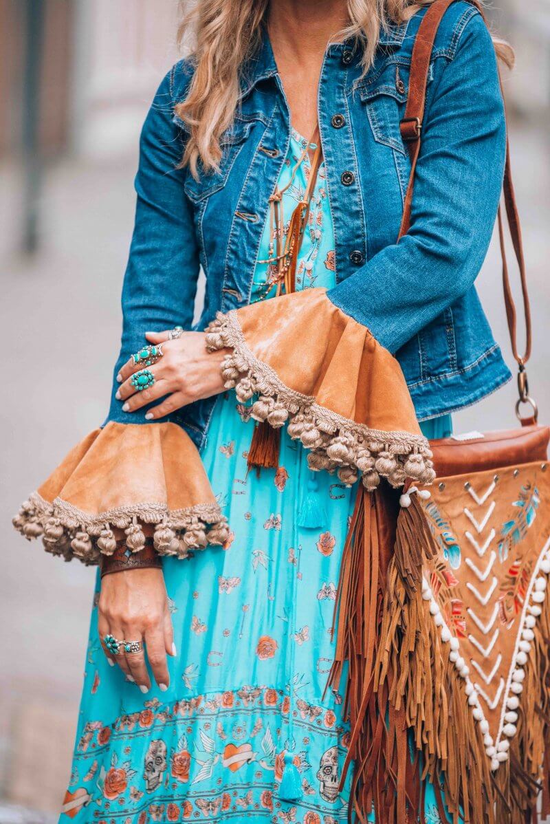 A little boho chic and that fabulous bohemian fringe bag!