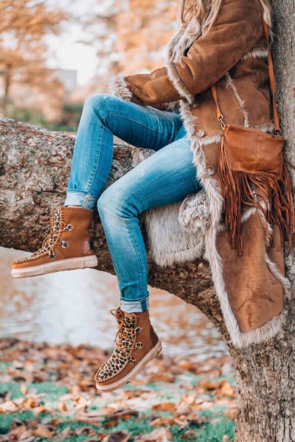 The coziest bohemian winter style ever! Let's stay warm!