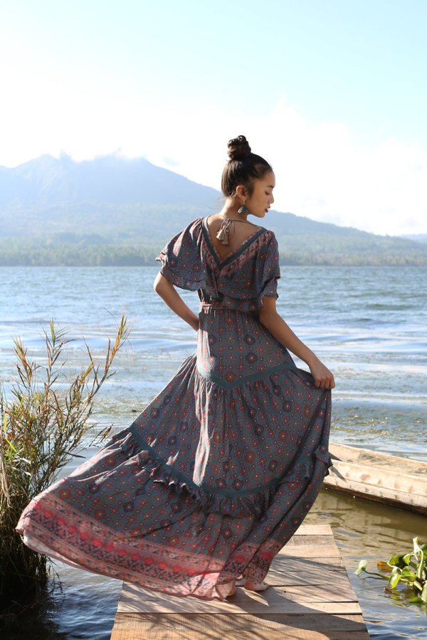 The best ethical and sustainable bohemian fashion brands you will love!