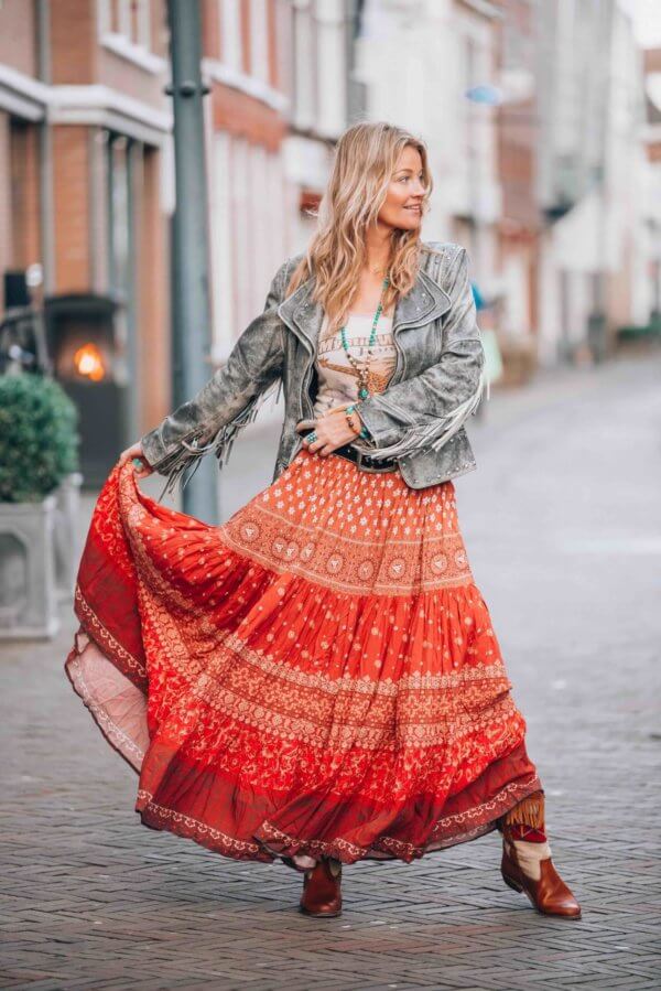 bohemian maxi skirt in red 