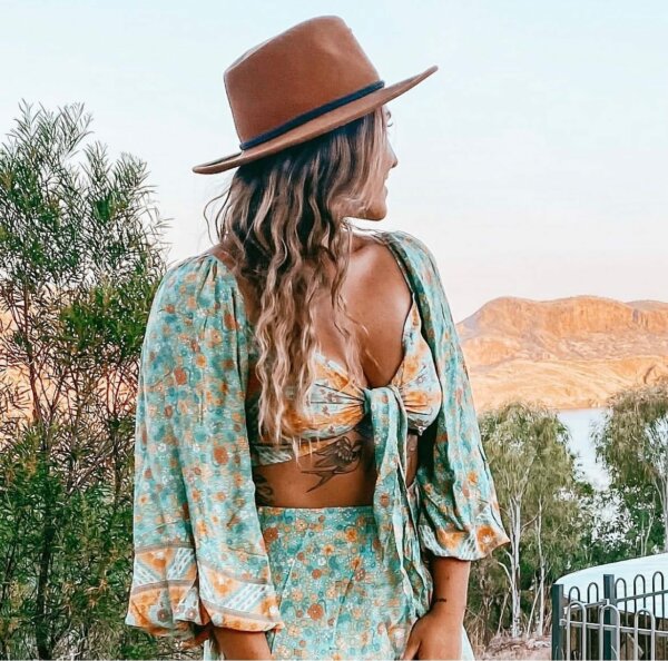 Oxide tryllekunstner opkald Trending Boho Brands - Check out these 30 hot bohemian brands!